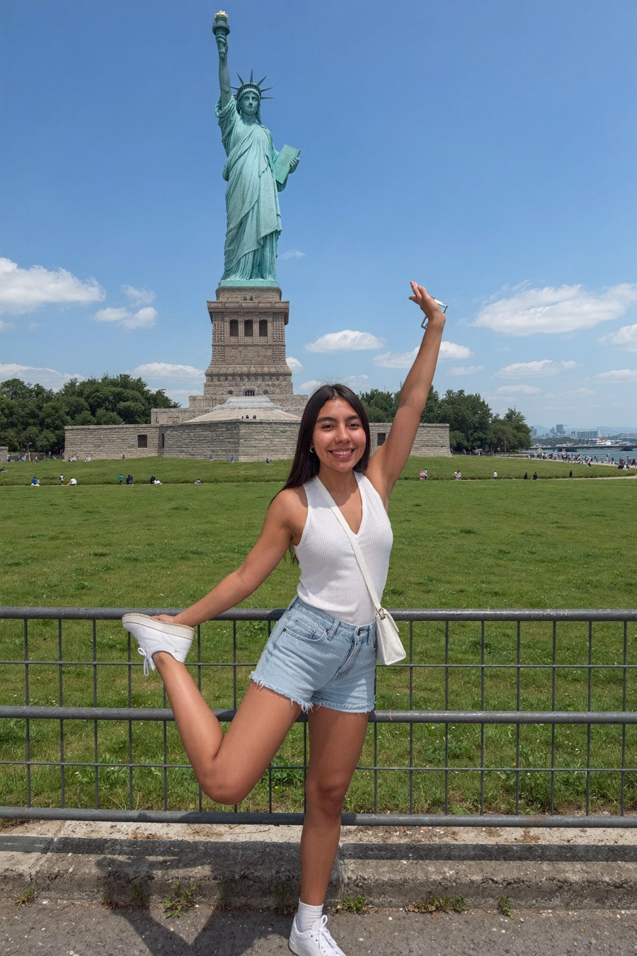 Daniela en Estatua de la Libertad