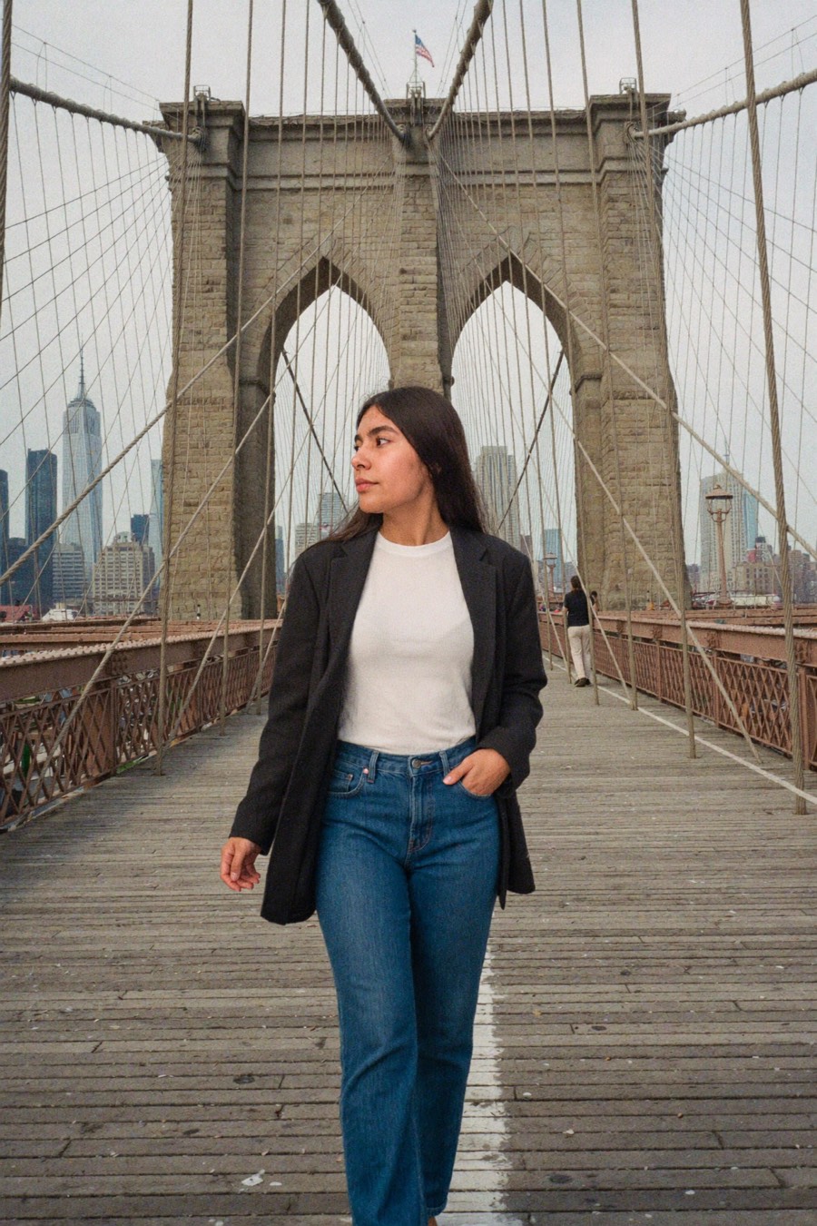 Daniela en Puente de Brooklyn